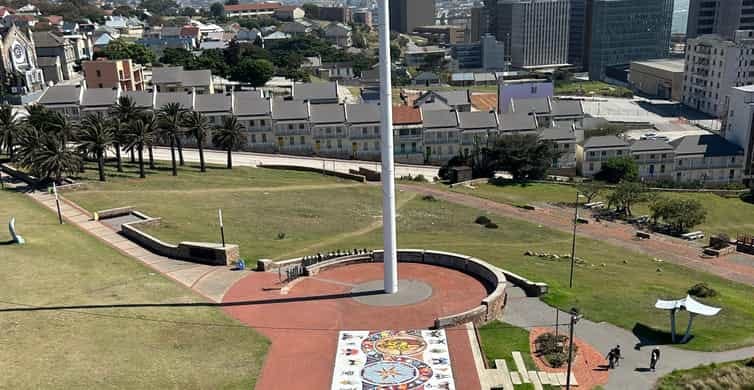 Explore the city’s scenic blend of green spaces and urban charm, all from a unique Tuk-Tuk perspective.