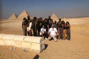 Private Giza Pyramids and Sphinx Tour with Desert Views
