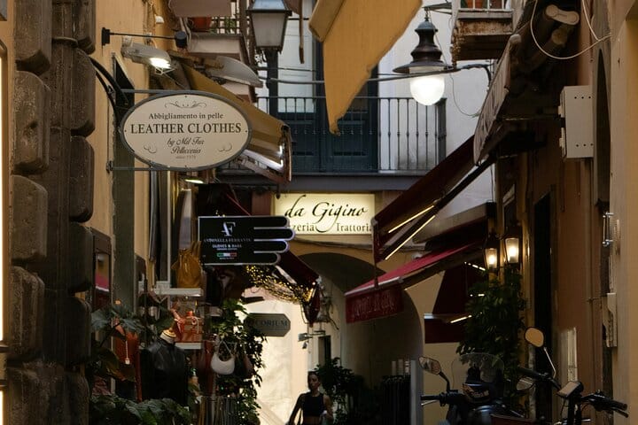 Discovering Napoli,Paestum, mozzarella&wine tasting