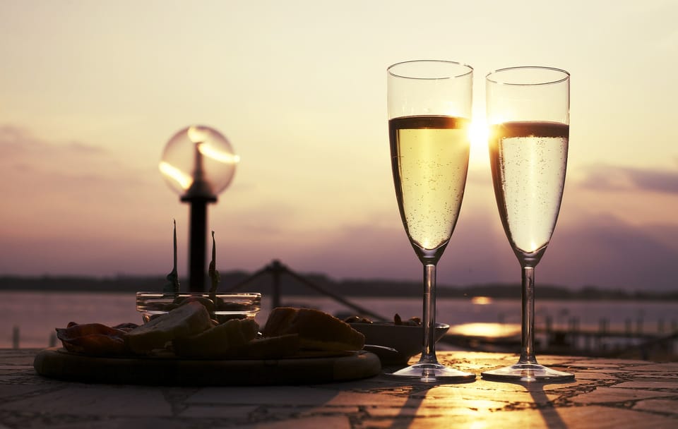Two-Hour Private Boat Tour with Aperitif in Venice