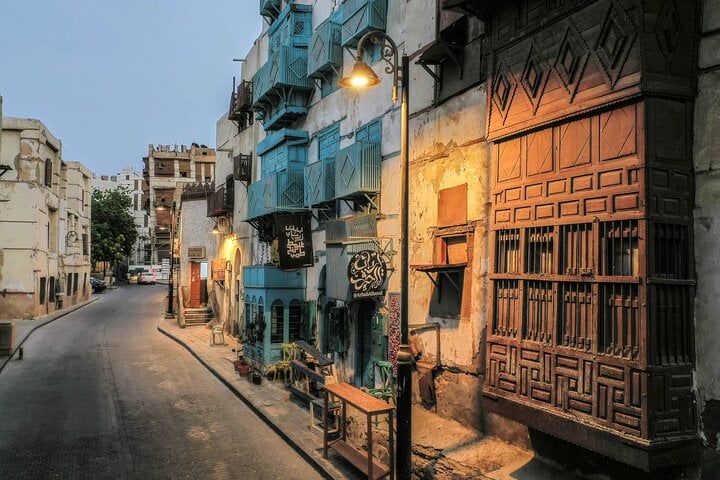 Al-Balad Walking Tour: Jeddah's UNESCO Old Town 9