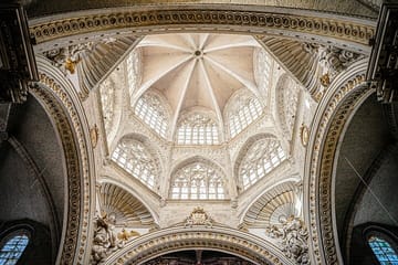 Private Half-Day Cultural Tour of Valencia's Highlights