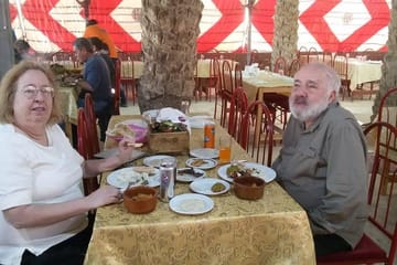 Giza Pyramids and Sphinx Tour with Sakkara and Memphis