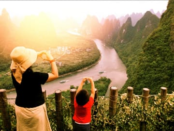 One-Day Yangshuo and Li River Highlights Tour