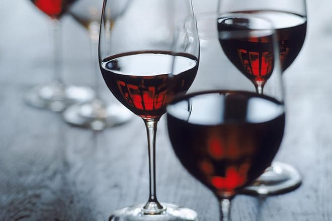 Madrid Local's Wine and Tapas Lunch Tour with a side of History