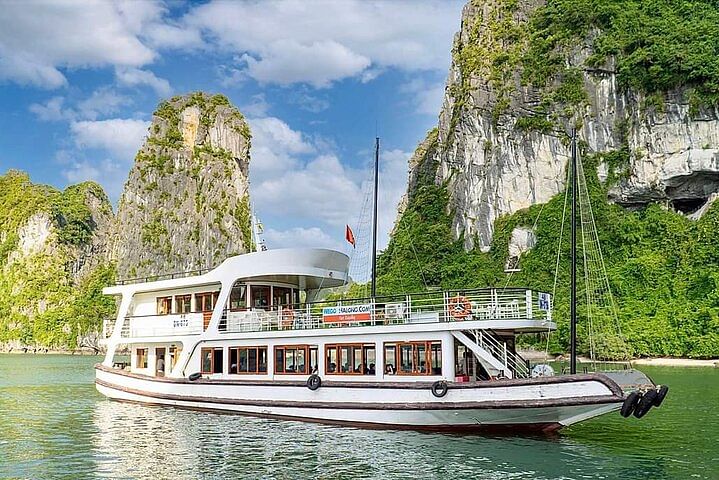 Halong Bay Day Cruise: Kayaking, Cave Exploration & Scenic Views