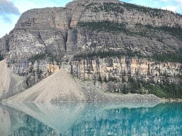 Sunset Tour of Moraine Lake from Calgary and Banff