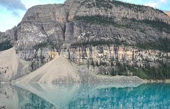 Sunset Tour Moranie Lake Lake Louise from Calgary Canmore Banff