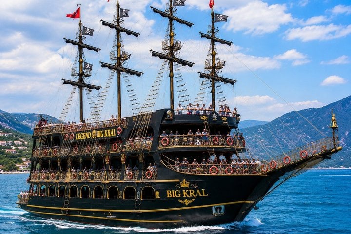 Last King Pirate Boat Trip - Free Drinks, Alcohol & Side Transfer 3