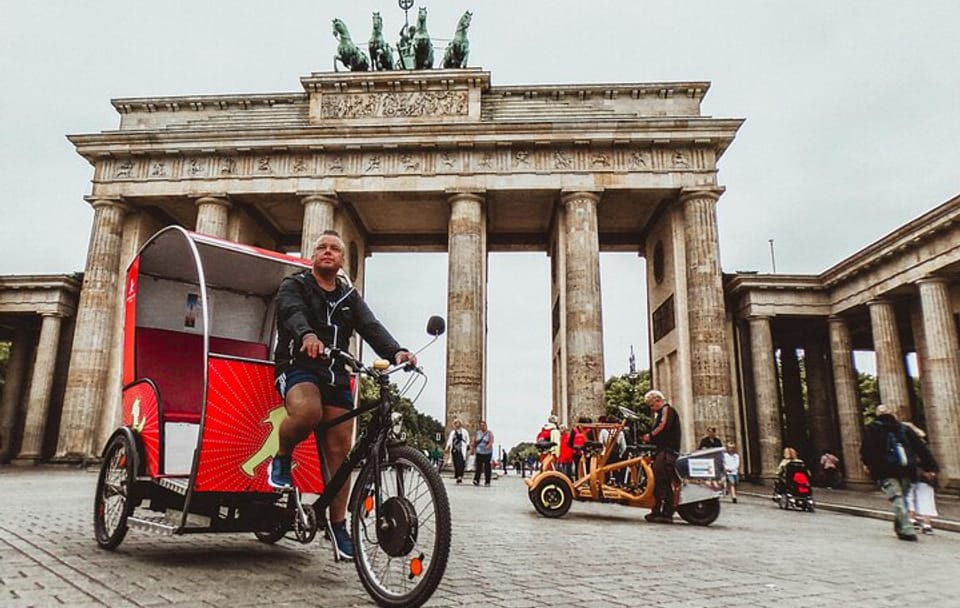 Berlin Full-Day City Tour with Iconic Landmarks and Local Culture