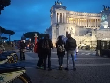 Rome Night Bike Tour: Explore the Pantheon and More