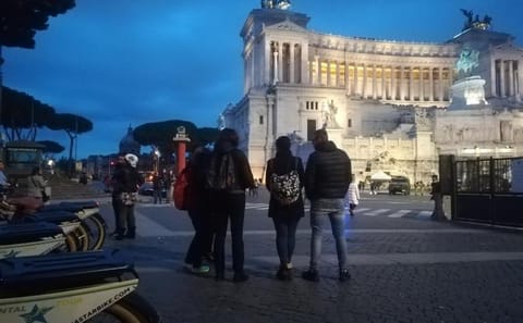 Rome Night Bike Tour: Explore the Pantheon and More