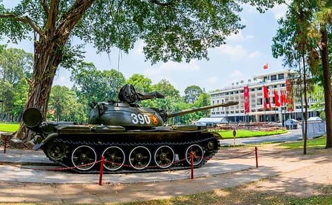 Ho Chi Minh City Highlights Tour from Saigon Port