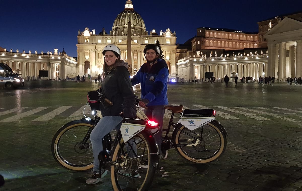 Rome by Night City Bike Tour with Sunset and Twilight | Upgrade option available: Pizza Night