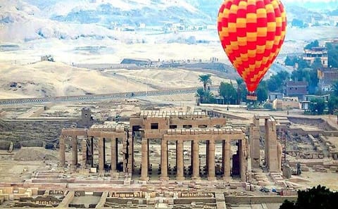 Hot Air Balloon and Luxor Tour from Hurghada