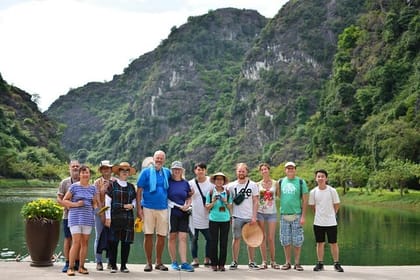 Ninh Binh Daily Tour: Hoa Lu – Am Tien Cave- Trang An boat ride