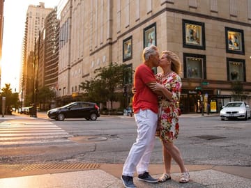 Chicago Walking Tour with Professional Photo Shoot