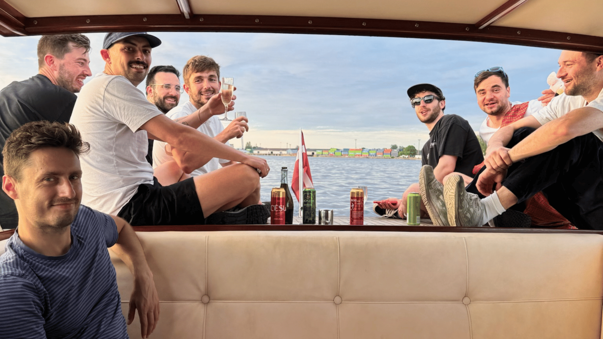 Riga: Private boat tour with Latvian beer