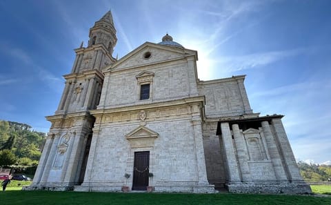 Private Historic Walking Tour of Montepulciano, Italy