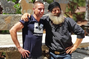 VIP Luxury Private Tour- Half Day – 4×4 Excursion with Land Rover