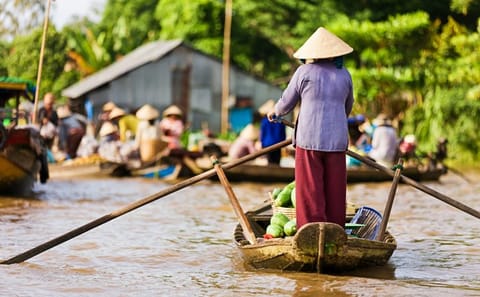 6-Day Cultural Tour of Ho Chi Minh City and Da Nang