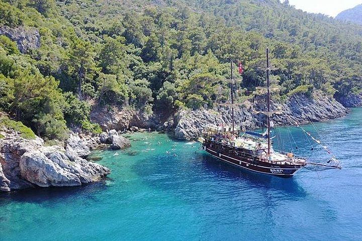 Kusadasi Adventure: Scenic Boat Trip with Lunch & Swimming Excursion