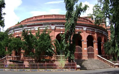 Chennai City Tour: Explore Key Landmarks in a Day