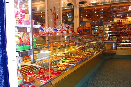 Gourmet Food Tour in Central Paris – Les Halles/Montorgueil