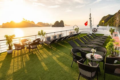 Halong bay 5star Cruise Day Trip: Buffet lunch & Limousine bus