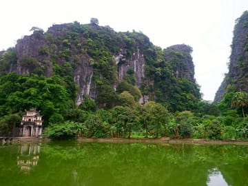 Hoa Lu and Tam Coc Day Tour in Ninh Bình, Vietnam