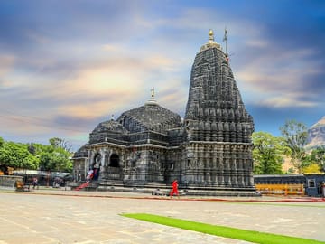 Overnight Cultural Tour from Pune to Nashik