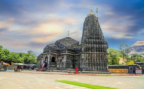 Overnight Cultural Tour from Pune to Nashik