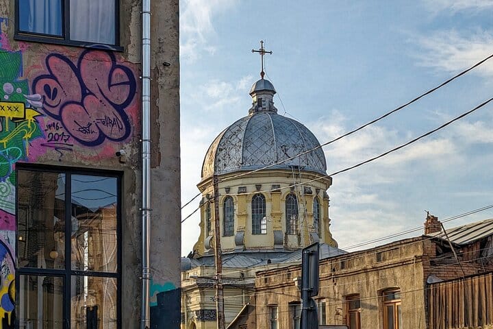 Alternative walking tour New Tiflis and backstreets 10