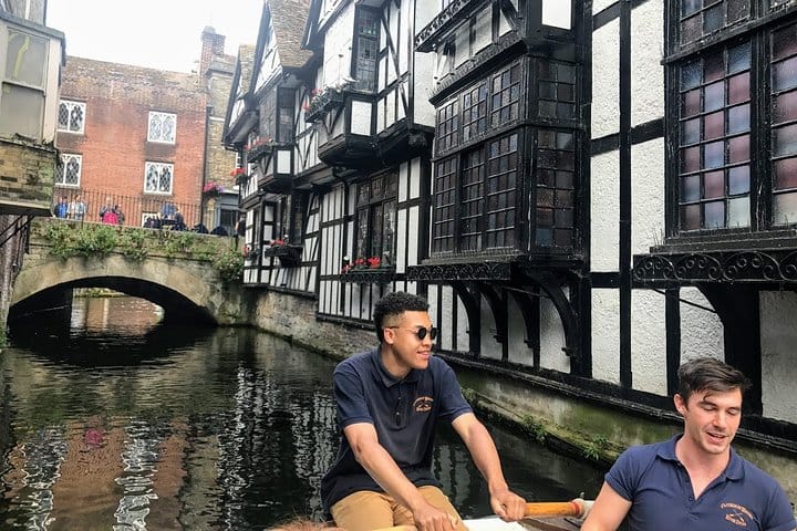 Canterbury Cathedral and Leeds Castle Private Full Day Tour 9
