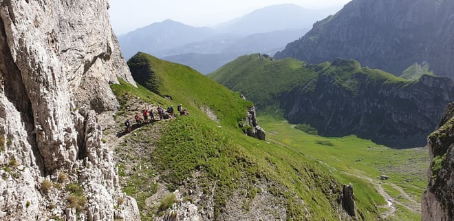 Day Hike OPEN GROUP tour - Piatra Craiului National Park photo 4