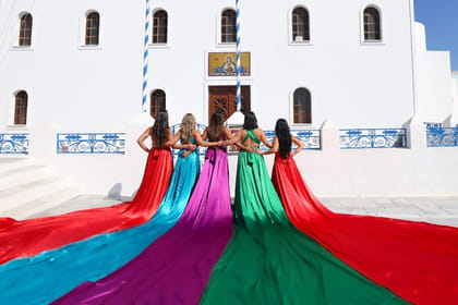 Santorini Private Tour with Flying Dress Photoshoot