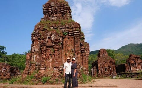 Explore My Son and Hoi An Ancient Town Private Tour from Da Nang