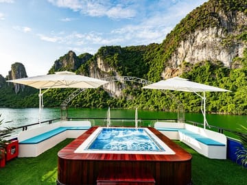 Halong Bay Day Tour By 5-Star Cruise, Buffet, Caves, Mini Pool