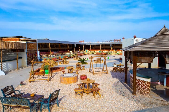 Hurghada Jeep Super Safari to Bedouin Village with Dinner & Show