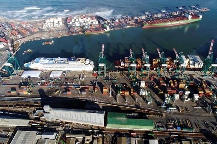 Private Transfer from Santiago Airport to Valparaíso,Viña del Mar or San Antonio