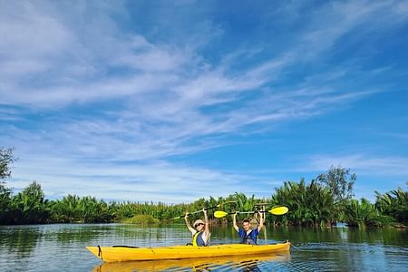 Sunrise Kayak Adventure: Explore Hoi An’s Mangroves & Local Markets