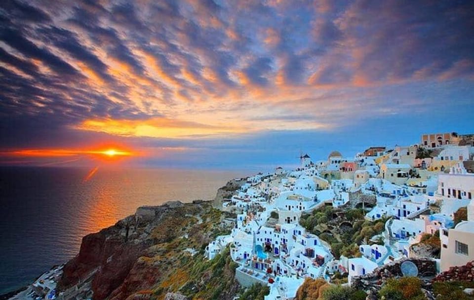 Private Family Tour of Fira and Kamari in Santorini
