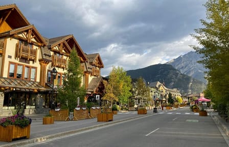 4 Days Banff Jasper Yoho National Park Adventure Tour