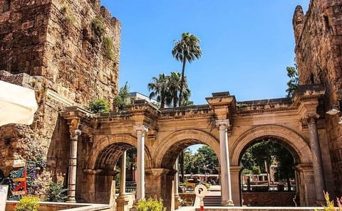 All-Inclusive Antalya City Tour with Boat Trip and Waterfalls
