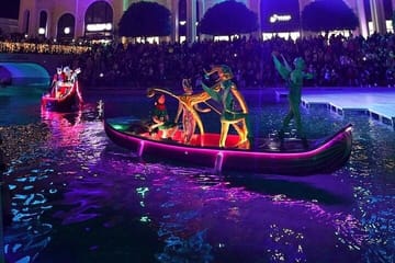 Land of Legends Night Show with Round Transfer from Alanya