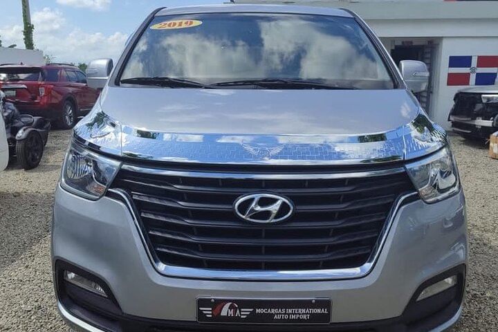 Puntacana airport (suv) roundtrip -Puntacana AirPort to Bayahibe