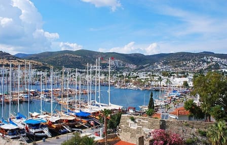 Bodrum Pirate Boat Tour with Lunch and Scenic Stops