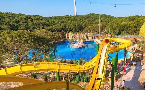 Phu Quoc Island Day Tour with Snorkeling and Cable Car Experience