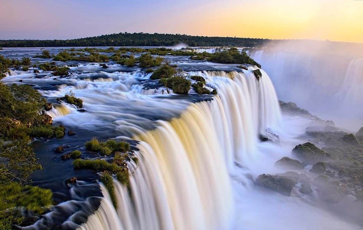 Iguazu Falls: Argentinian Side with Boat Ride – Jungle-truck and Train