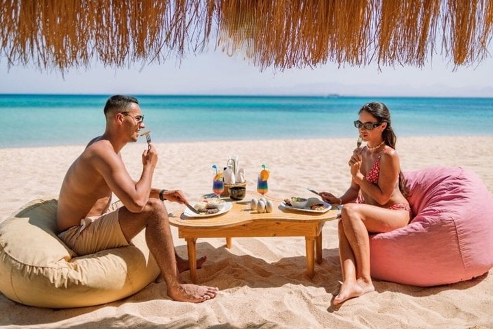 Hurghada : Hula Hula Island Private Boat with Lunch & Transfer 4
